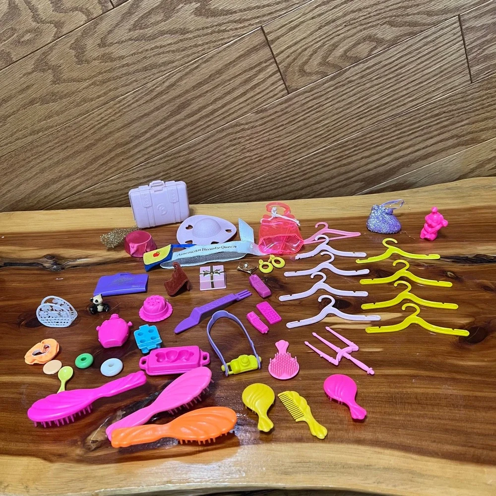 Barbie Doll Accessory Lot Hangers Purses Suitcase Brushes Mixed Pink‎ Yellow